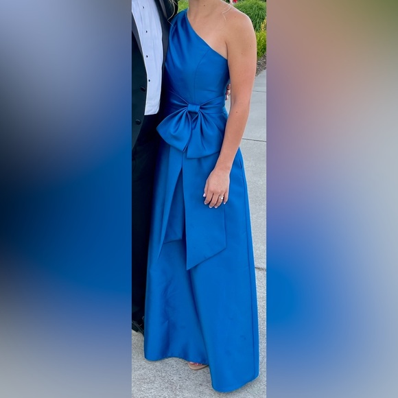 Alfred Sung D804 Bridesmaids Dress - Picture 5 of 6